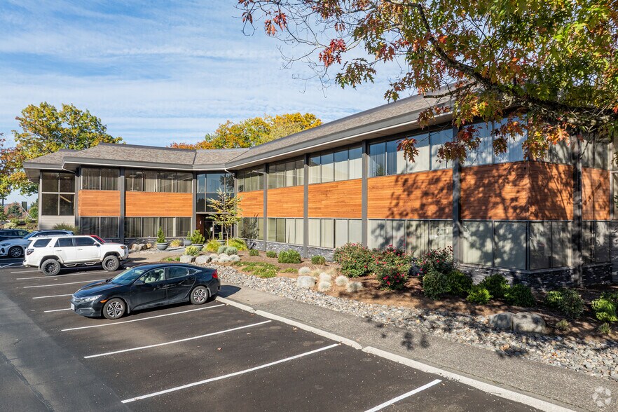 More Photos Of 25195 SW Parkway Ave, Wilsonville Office For Lease