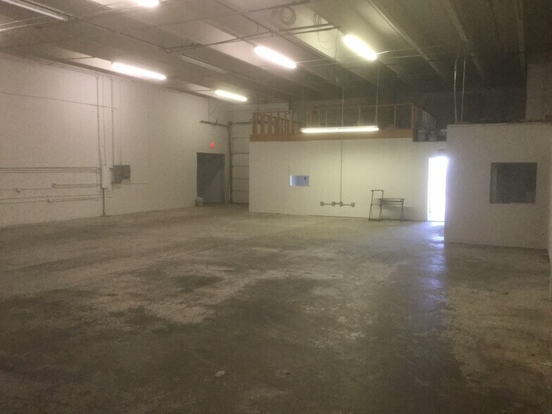 More Photos Of 2460-2470 S Tejon St, Englewood Warehouse For Sale
