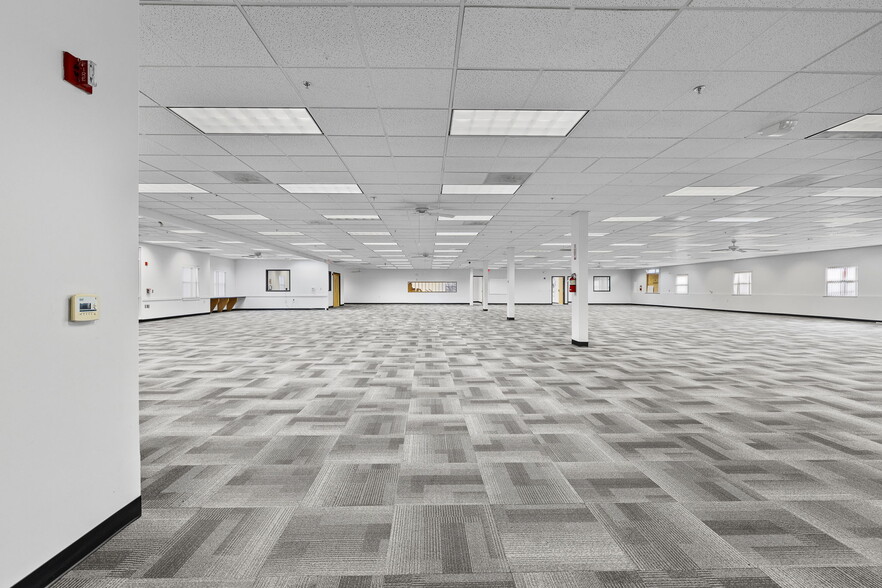 More Photos Of 4240 S Lees Summit Rd, Independence Office For Lease
