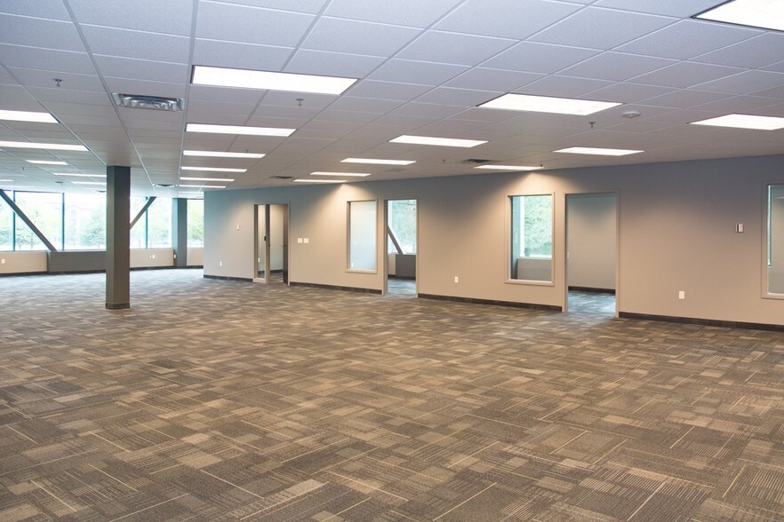 More Photos Of 5255 N Edgewood Dr, Provo Office For Lease