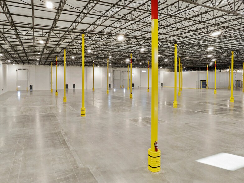 More Photos Of 2825 Riverside Pky, Grand Junction Warehouse For Lease