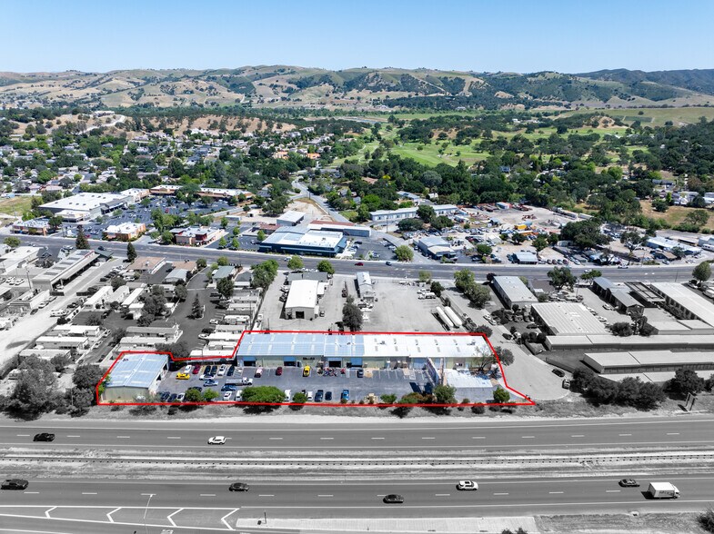 Primary Photo Of 8981 La Linia Ave, Atascadero Service For Sale