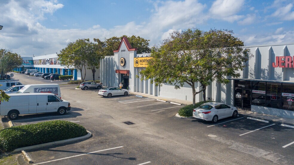 More Photos Of 2099-2101 W Atlantic Blvd, Pompano Beach Unknown For Lease