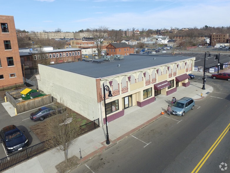 More Photos Of 1007-1021 Main St, Springfield Storefront For Sale