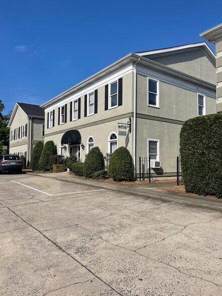 More Photos Of 5808 Monroe Rd, Charlotte Office For Sale