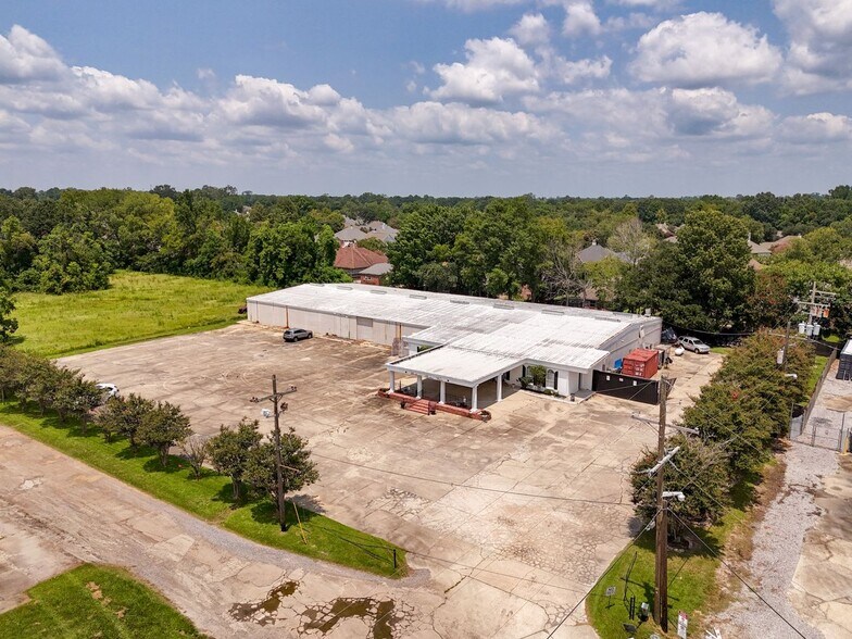 More Photos Of 6308 Quinn Dr, Baton Rouge Warehouse For Sale