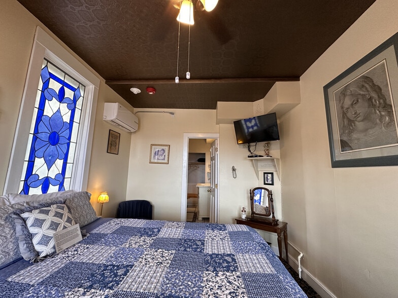 More Photos Of 541 Main St, Jerome Hotel For Sale