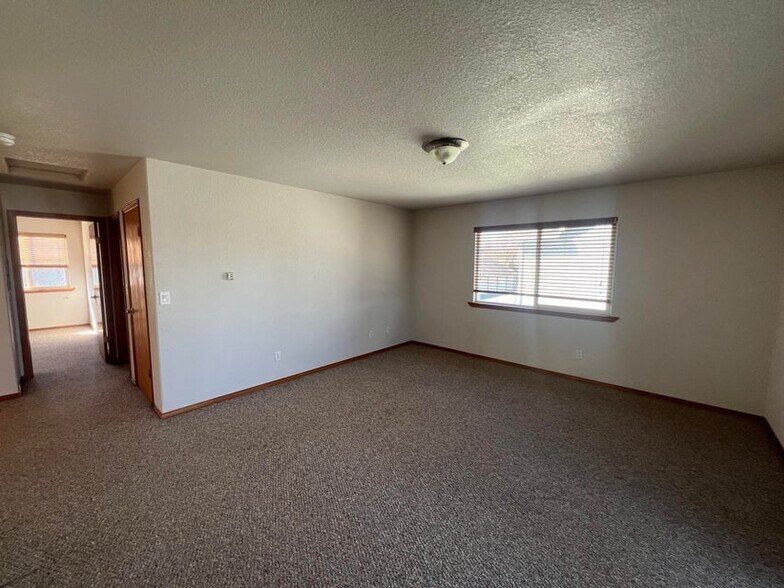 More Photos Of 3200 Matthew Ln, Fortuna Apartments For Sale