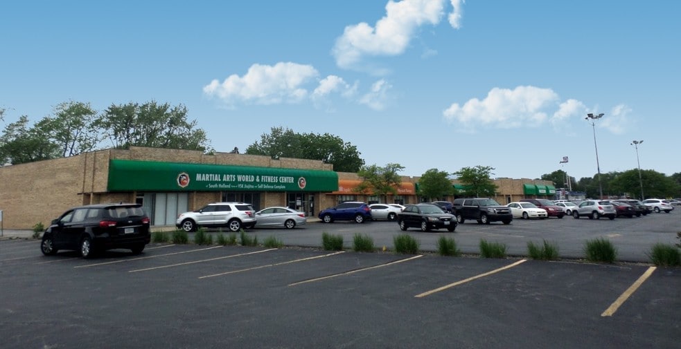 More Photos Of 16230-16252 Prince Dr, South Holland Unknown For Lease