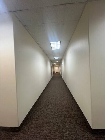 More Photos Of 555-561 E 1860 S, Provo Office For Sale