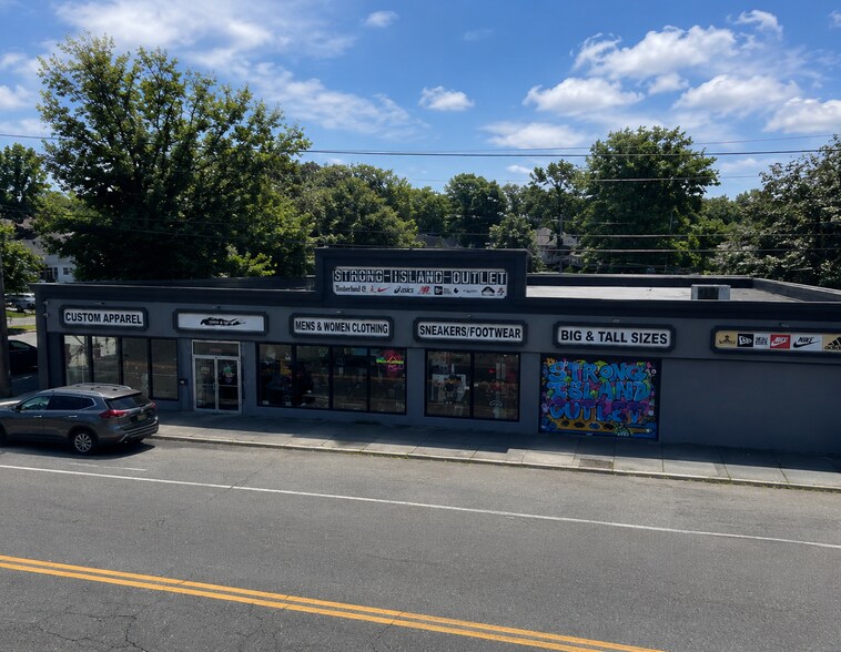 Primary Photo Of 1518-1520 Sunrise Hwy, Bay Shore Storefront For Sale