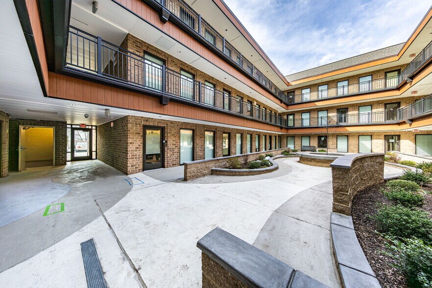 More Photos Of 6116 Rolling Rd, Springfield Medical For Sale