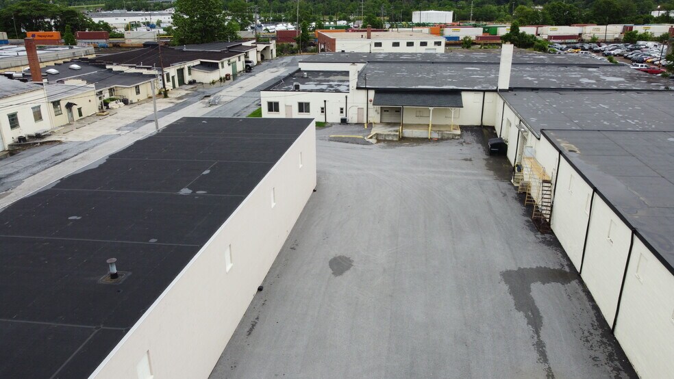 More Photos Of 3303-3307 N 6th St, Harrisburg Industrial For Sale