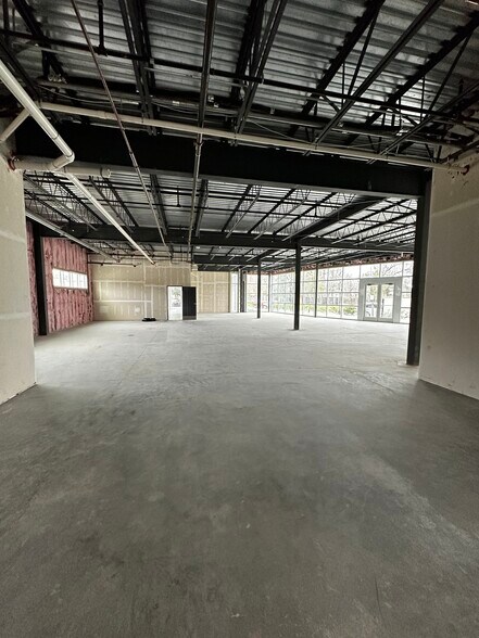 More Photos Of 1140 Enclave Pky, Houston Medical For Sale