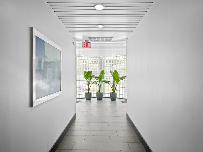 More Photos Of 3313 W Commercial Blvd, Fort Lauderdale Medical For Sale