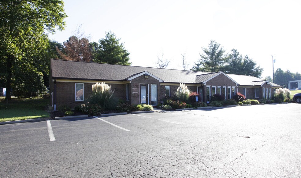 More Photos Of 5439-5442 Old Alexandria Tpke, Warrenton Office For Sale