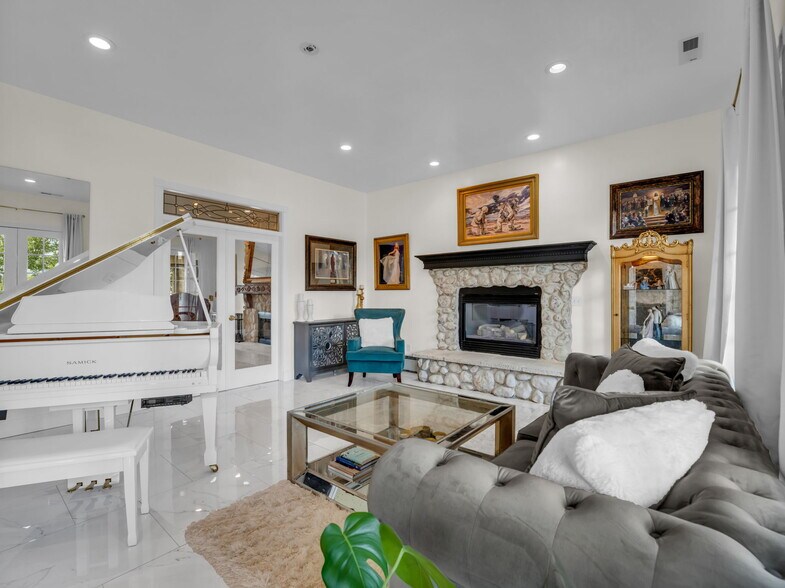 More Photos Of 135 E 200 N, Kanosh Hospitality For Sale