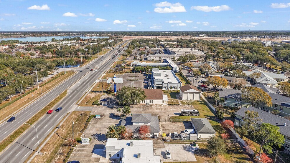 More Photos Of 18610 US Highway 441, Mount Dora Office For Lease