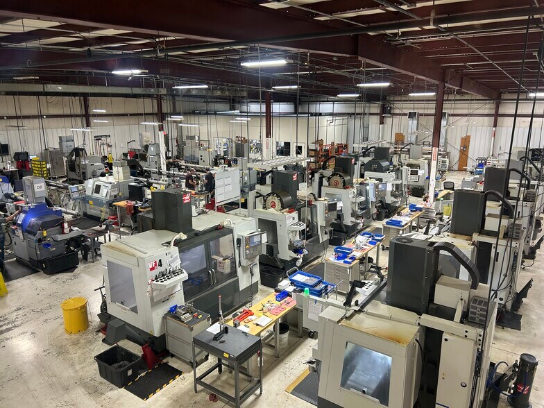 More Photos Of 2921 Lavanture Pl, Elkhart Manufacturing For Lease