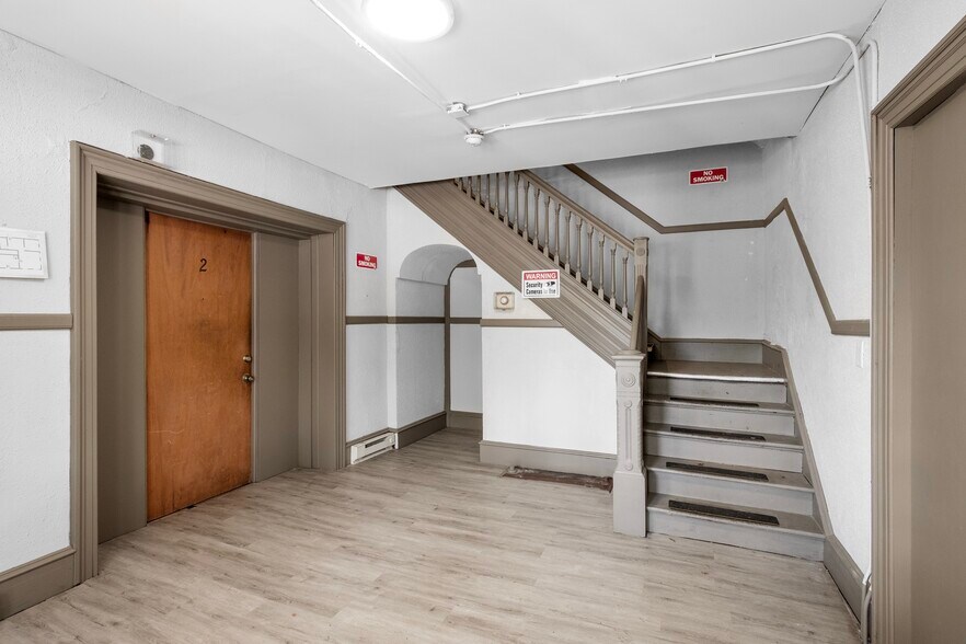 More Photos Of 423 Atlantic Ave, Egg Harbor City Multifamily For Sale