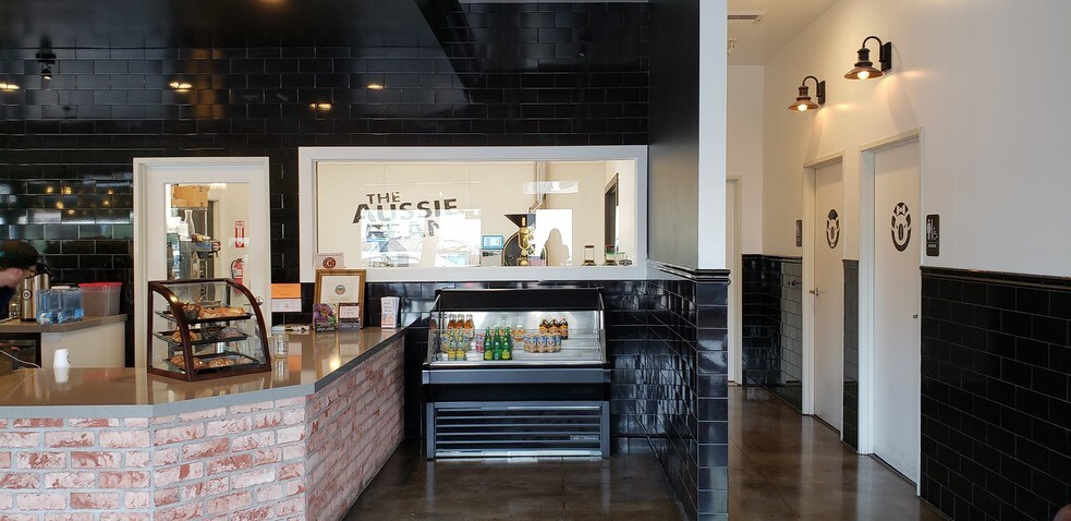 More Photos Of 112 E Maple Ave, Orange Storefront For Lease