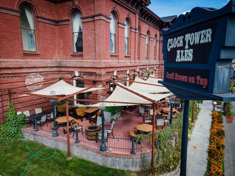 More Photos Of 311 Union St, The Dalles Restaurant For Sale