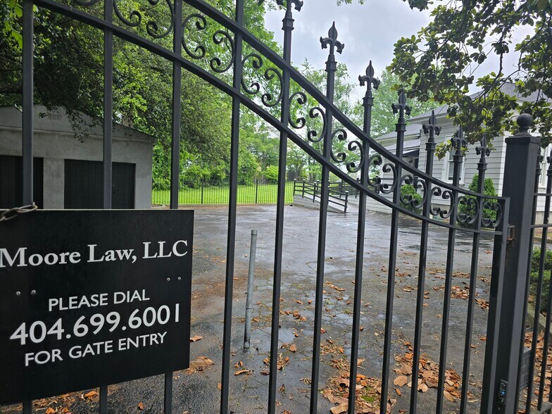 More Photos Of 3285 Main St, College Park Office Residential For Sale