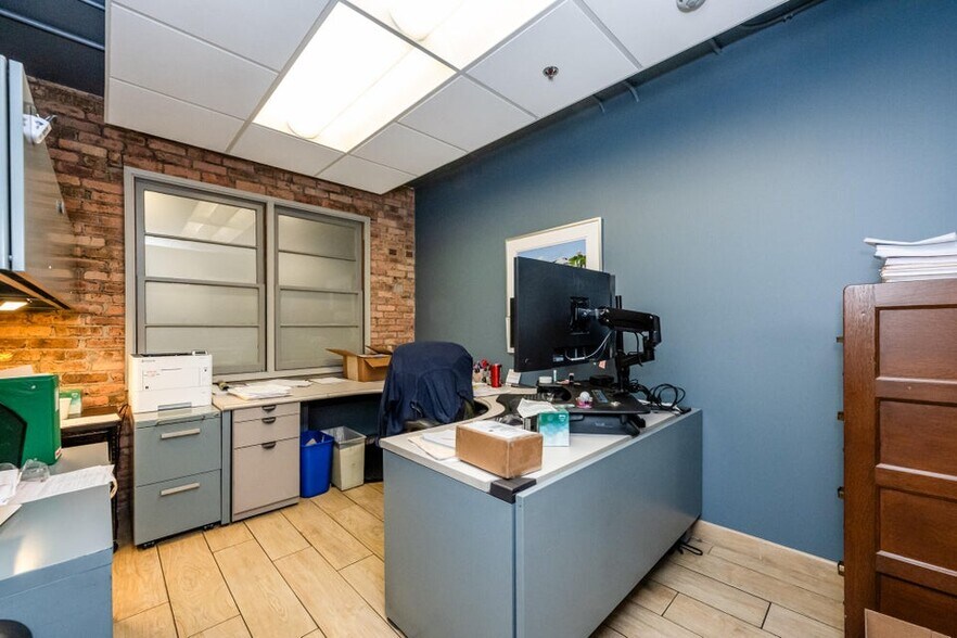 More Photos Of 521 Langley Ave, Saint Joseph Industrial For Sale