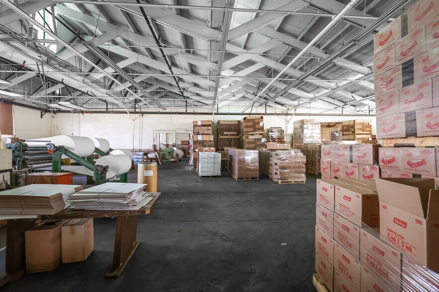More Photos Of 1087 E 9th St, San Bernardino Warehouse For Lease