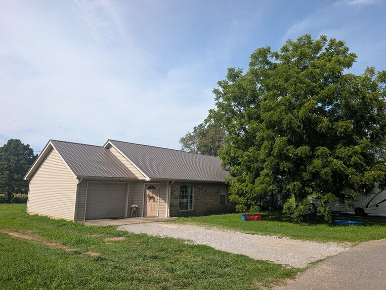 More Photos Of 34 Amy Lynn Dr, Kevil Specialty For Sale