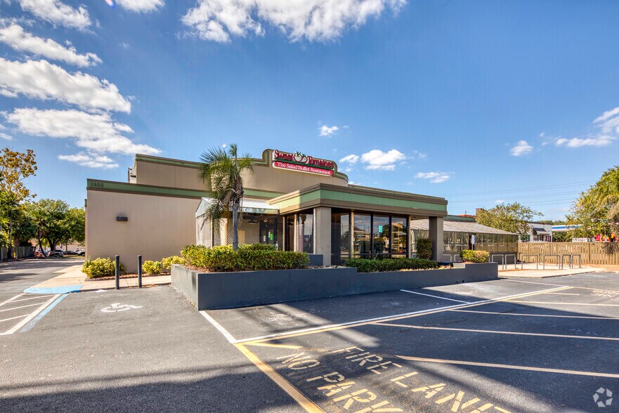 Primary Photo Of 1902 N Dale Mabry Hwy, Tampa Restaurant For Lease