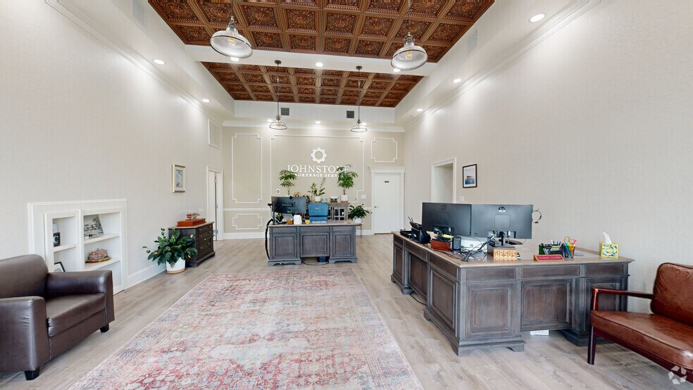 Primary Photo Of 117 San Augustine St, Center Office For Sale