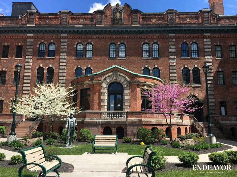 More Photos Of 300 Alexander St, Rochester Apartments For Sale
