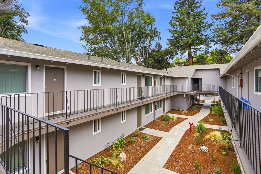 More Photos Of 239 Easy St, Mountain View Apartments For Sale