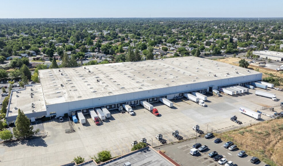 More Photos Of 5440 Stationers Way, Sacramento Distribution For Lease