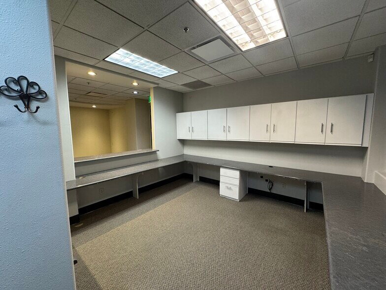 More Photos Of 7560 Rangewood Dr, Colorado Springs Medical For Lease