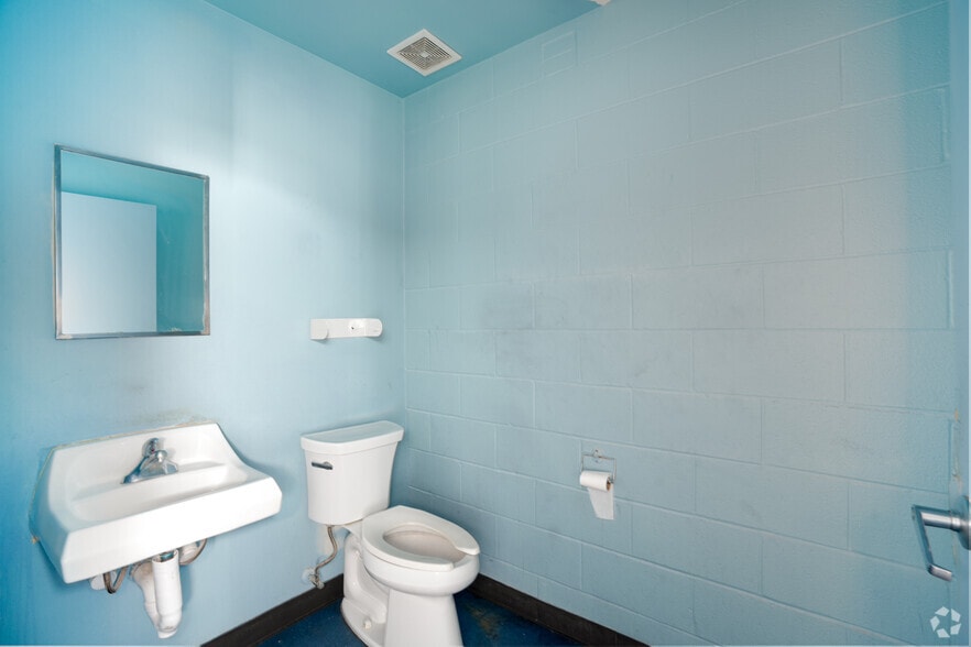 More Photos Of 3216-3254 E Broadway St, Pearland Unknown For Lease