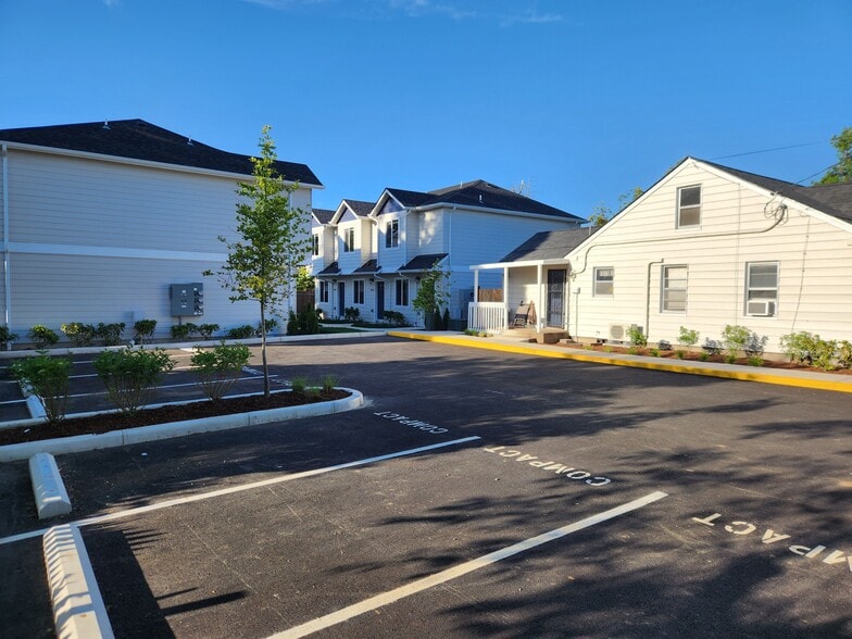 More Photos Of 1638 S St, Springfield Apartments For Sale
