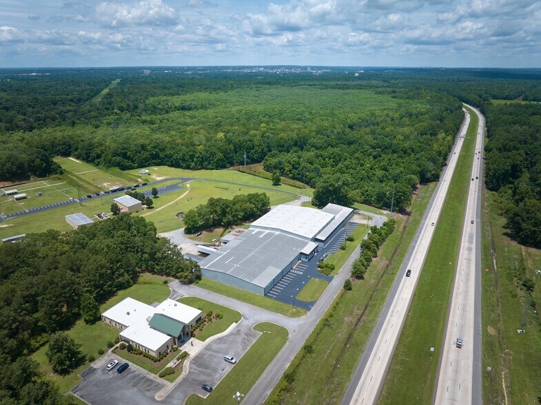 More Photos Of 4345 Confederate Way, Macon-Bibb Warehouse For Lease