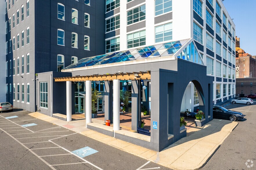 More Photos Of 417 N 8th St, Philadelphia Office For Lease