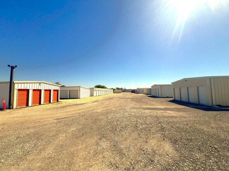 More Photos Of 8109 Us Highway 77, Sinton Self Storage For Sale