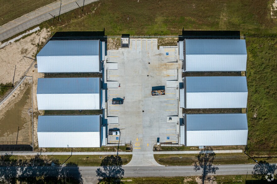 More Photos Of Eddie Dr, Humble Unknown For Lease