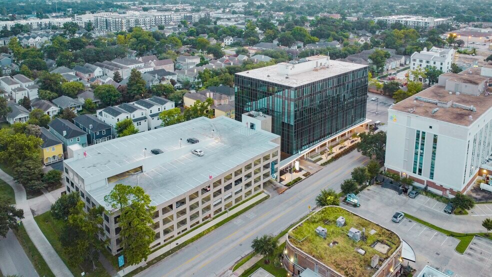 More Photos Of 427 W 20th St, Houston Medical For Lease