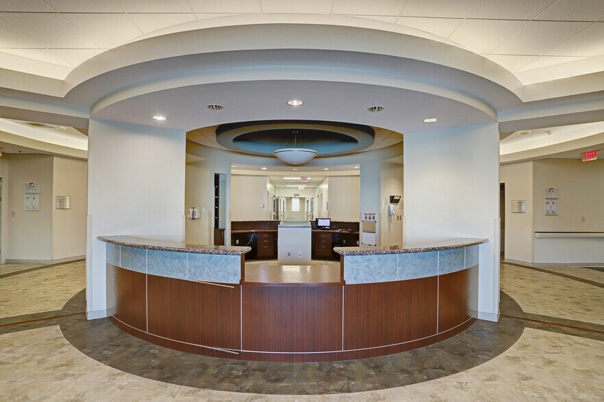 More Photos Of 505 Graham Dr, Tomball Hospital For Lease