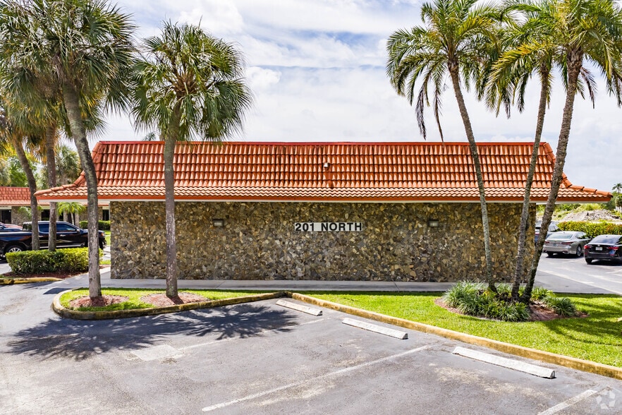 More Photos Of 201 N University Dr, Plantation Medical For Sale