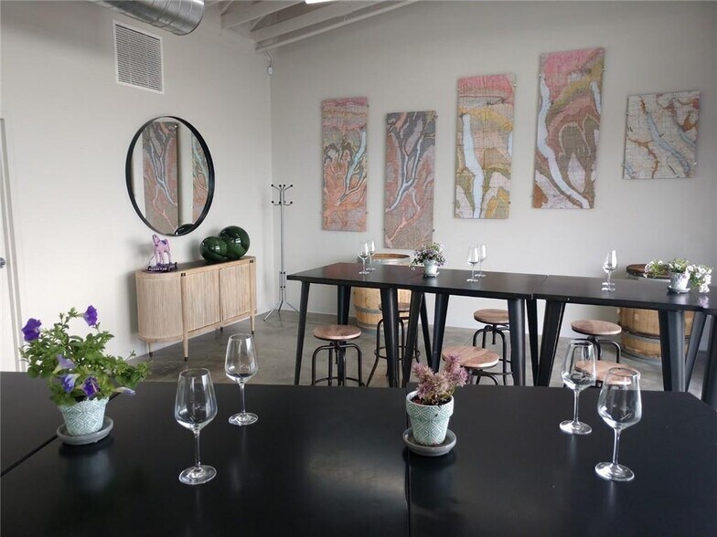 More Photos Of 655 NY-14 Rt, Penn Yan Restaurant For Sale