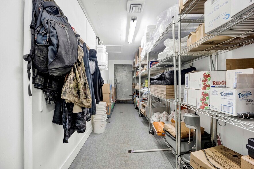 More Photos Of 750 N Addison Rd, Villa Park Restaurant For Sale