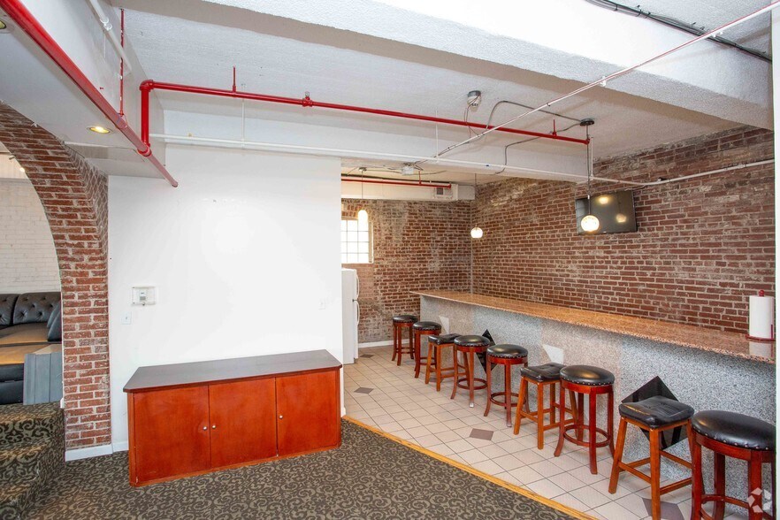 More Photos Of 555 N 4th St, Saint Louis Apartments For Sale