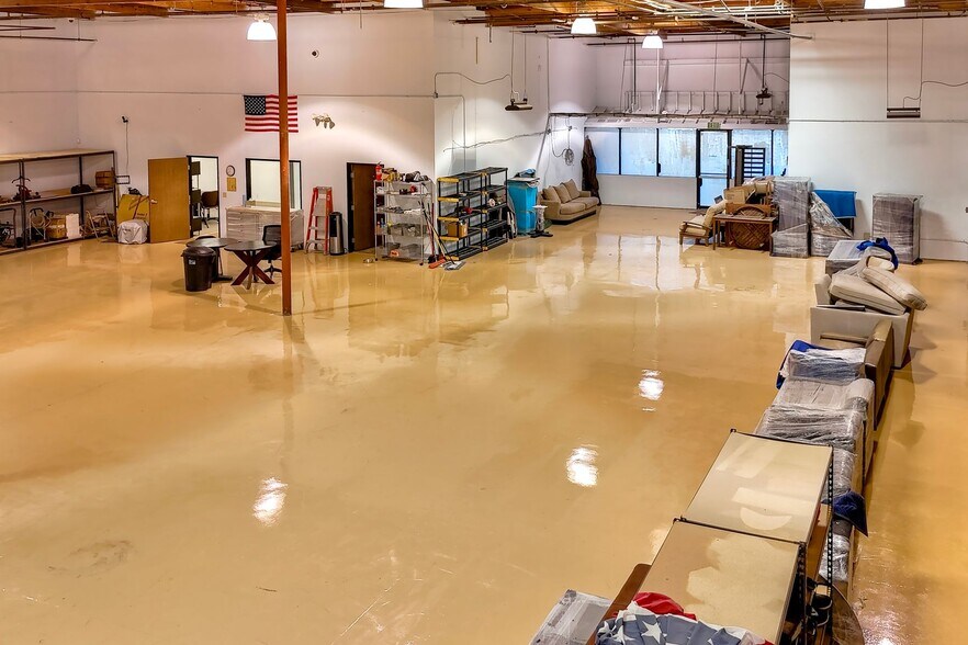 More Photos Of 2221 Las Palmas Dr, Carlsbad Warehouse For Sale