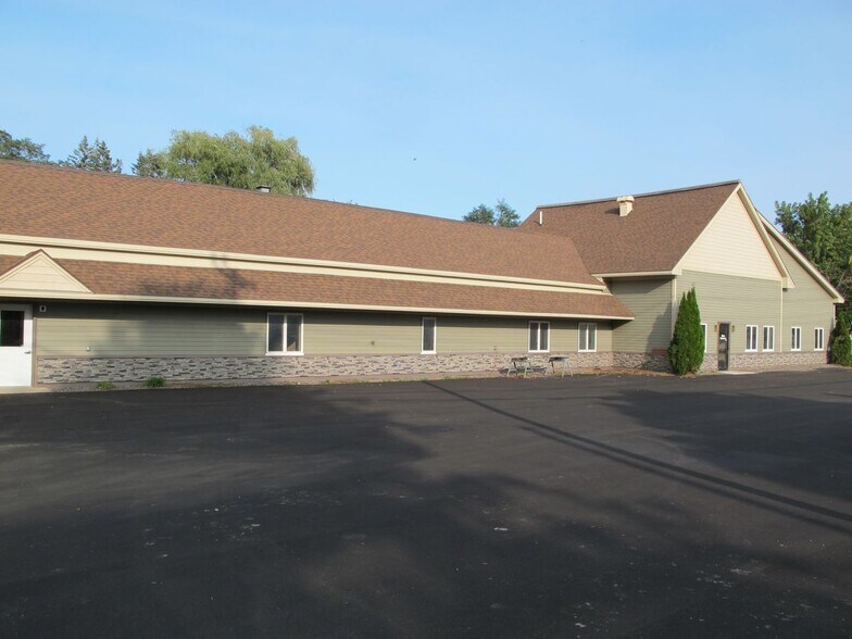 More Photos Of 9 Pleasant St, Oakland Medical For Lease